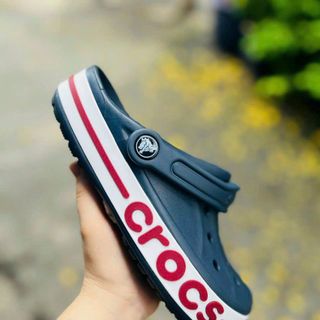 Dép cros quai hậu viền chữ