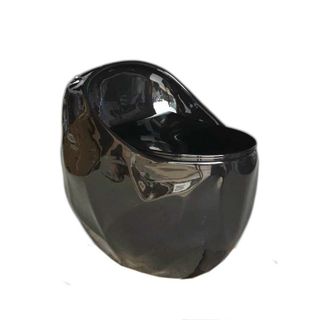 Bồn cầu trứng nhiều màu sắc độc đáo kiểu hạt lạc phù hợp với không gian nhà tắm hiện đại