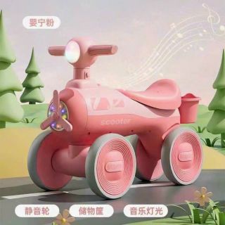 Sỉ xe chòi chân cho bé có đèn và nhạc