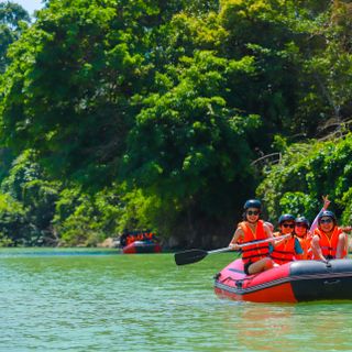 Cà phê Trung Nguyên Legend - Hành Trình Năng Lượng Rafting Đạp xe _ Leo núi _ Chèo thuyền vượt thác
