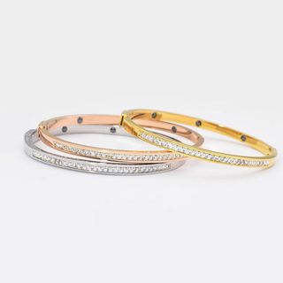 🌺Vòng tay titan 1 hàng đá không đen không gỉ✅