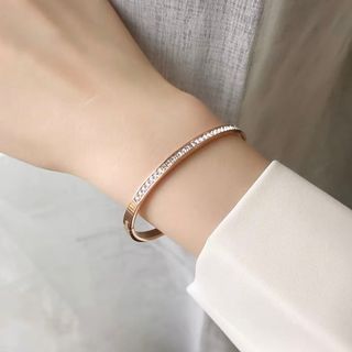 🌺Vòng tay titan 1 hàng đá không đen không gỉ✅