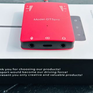 Box Sạc LiveStream Cao Cấp DT5Pro - Hỗ Trợ Vừa Live Vừa Sạc Cho Điện Thoại iPhone, iPad , Chất Liệu Bền Bỉ Thiết Kế Nhỏ Gọn Hỗ Trợ Livestream Nhiều Nền Tảng