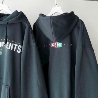 Áo hoodie tay phồng hình in REMT, nón 2 lớp vải chính from rộng. Giá sỉ - giá bán buôn