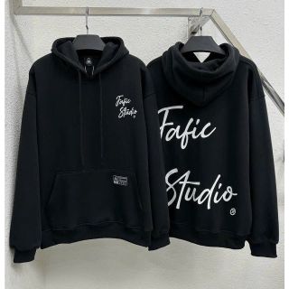Áo hoodie tay phồng hình in nổi Fafic Studio nón 2 lớp vải chính from 75kg. Giá sỉ - giá bán buôn giá sỉ