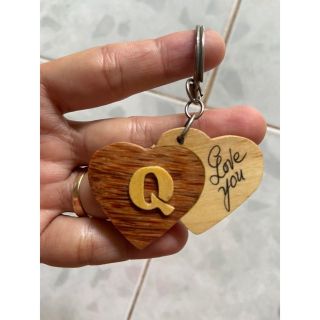 Móc khóa hình chữ cái