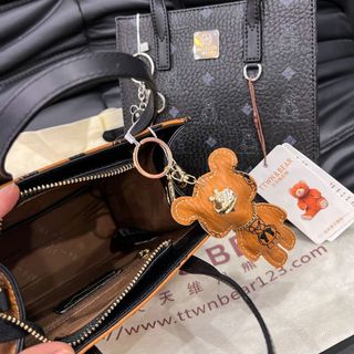 Túi xách quảng châu Túi Tote TTWN Bear Kèm Móc Khóa - 08B4018 (Chuyên sỉ túi xách sll, balo, ví, thắt lưng, túi Laptop)