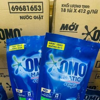 Nước Giặt Omo Matic Comfort Tinh Dầu Thơm Túi (412g)