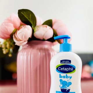 Sữa tắm gội Cetaphil cho bé - Cetaphil Baby Wash & Shampoo with Organic Calendula 399ml giá sỉ