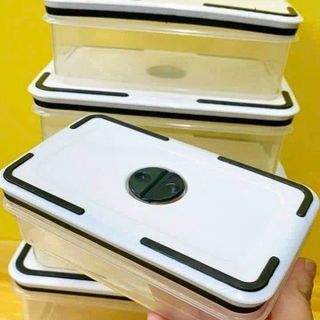 SET 5 HỘP CHỮ NHẬT TRONG SUỐT CÓ NẮP HÚT CHÂN KHÔNG