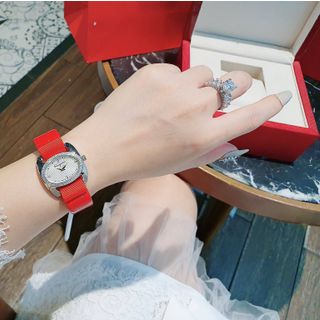 HOT SALE: ĐỒNG HỒ NỮ MÁY THUỴ SỸ SA.VATORE DA