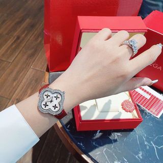 SALE: ĐỒNG HỒ CAO CẤP NỮ L.V DA