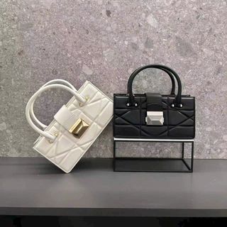 Túi xách quảng châu CNK Blanche Quilted Top Handle Bag - 08B4059 (Chuyên sỉ túi xách sll, balo, ví, thắt lưng, túi Laptop)