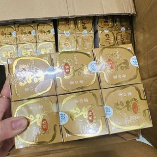 Kem linh chi 1 củ Lu Lan Jina