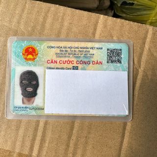 Vỏ bọc thẻ căn cước công dân che mặt
