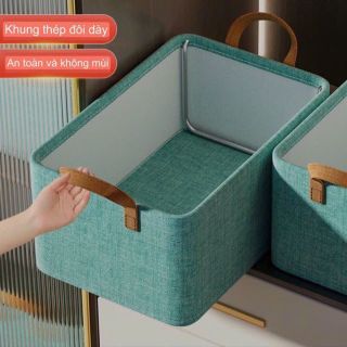 Hộp đựng quần áo gấp gọn, có khung thép trượt, mặt đáy khung gỗ MDF bọc vải