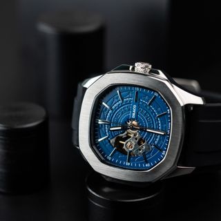 Đồng hồ nam Draco D23-DS68 “DongSon” Automatic trắng đen kết hợp chất liệu dây thép không gỉ màu bạc-thời trang nam