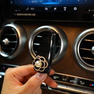Kẹp Treo Kính Ô Tô Có Logo Theo Hãng Xe Đa Năng,Kẹp Mix Icon Dễ Thương, Tiện Dụng kẹp Kính Trên Xe Hơi