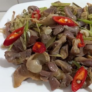 - Mề gà