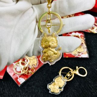 Móc khoá hình con rồng vàng