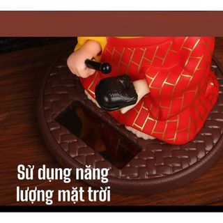 Tượng Chú Tiểu Gõ Mõ đứng sử dụng năng lượng mặt trời gật đầu gõ mõ,tramg trí nhà cửa xe ô tô