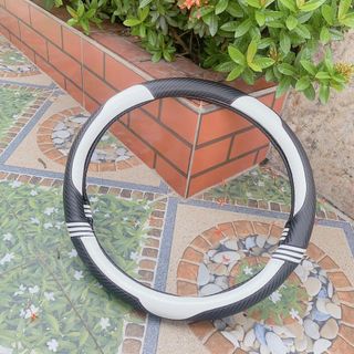 Bọc vô lăng ô tô hình tai mèo dế thương dáng tròn size 38 phù hợp với các loại hãng xe phổ thông 4-7 chỗ ngồi