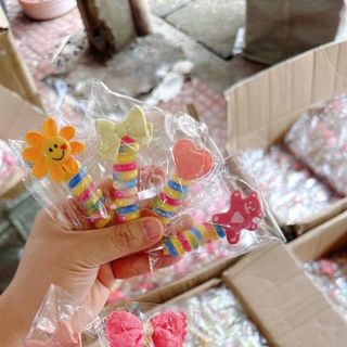 Cuốn tóc bé