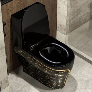 Bồn cầu 1 khối màu vàng đen kết hợp hoa văn độc đáo, thiết kế nghệ thuật