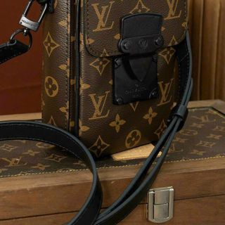 Túi xách quảng châu Case Phone Super Fullbox Seal - 09B0378 (Chuyên sỉ túi xách sll, balo, ví, thắt lưng, túi Laptop)