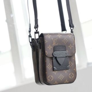 Túi xách quảng châu Case Phone Super Fullbox Seal - 09B0378 (Chuyên sỉ túi xách sll, balo, ví, thắt lưng, túi Laptop)