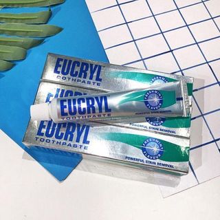 Kem đánh trắng răng EU.CRYL