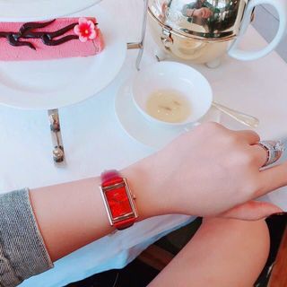 HOT SALE: Đồng hồ NỮ máy Thuỵ sĩ I&W đỏ