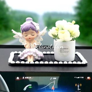 Trang trí taplo - Búp bê Thiên Thần Anne đặt bàn học văn phòng làm việc mang lại cảm giác bắt mắt khi bước vào xế yêu