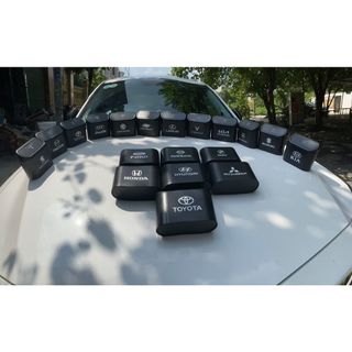 (Hàng mới về) Thùng rác mini có 19 hãng xe ô tô - đa năng tiện ích
