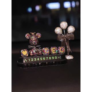 Bảng số điện thoại dừng đỗ gấu BearBrick Cao cấp trang trí taplo - Mộc Lan Phụ Kiện Xế Yêu