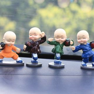 Bộ Tượng 4 Chú Tiểu Luyện Võ 4 MÀU, 4 Chú Tiểu Tập Võ, Múa Võ, Đánh Võ, Trang Trí ô tô, Bàn Làm Việc - Mộc Lan