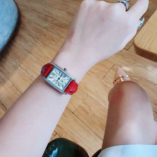 SALE: đồng hồ CAO CẤP NỮ DA ĐỎ