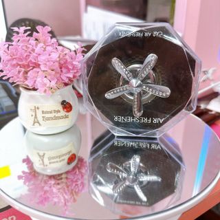 Trang trí cửa gió điều hòa ô tô - Nước hoa sáp thơm cánh quạt đính đá cực sang cực đẹp cho xế yêu