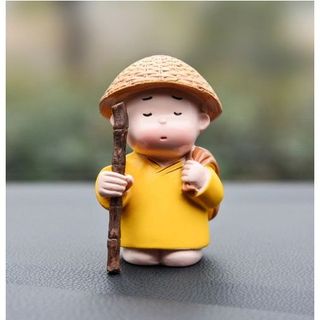 Trang trí taplo - Sét 3 chú tiểu áo vàng quét rác,mang lại an nhiên thanh tịnh - tượng mini để bàn học và bàn làm việc