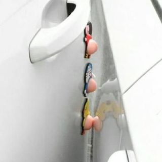 Set 2 miếng dán sticker doremon silicon chống va đập