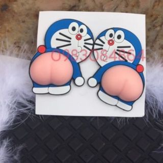 Set 2 miếng dán sticker doremon silicon chống va đập