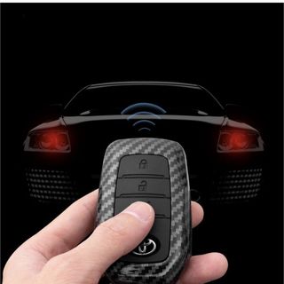 Ốp bọc chìa khóa xe Toyota Fortuner 2017-2022 vân Carbon -tặng kèm móc khóa