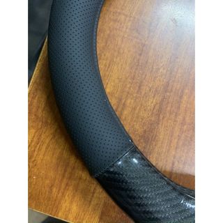 Vỏ bọc vô lăng xe hơi Peugeot 40 loại carbon d cut 2 đầu có lỗ thông hơi thoáng khí cao cấp