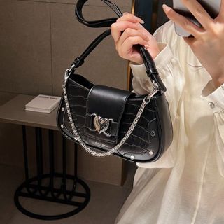 TÚI KẸP NÁCH, ĐEO VAI PHỐI XÍCH KHÓA TIM THỜI TRANG SIÊU HIỆN ĐẠI WH460 - WINNIE HOUSE