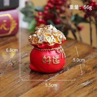 Hũ tiền đỏ trang trí ô tô, bàn làm việc, trang trí kèm tượng mèo thần tài chất liệu thạch cao