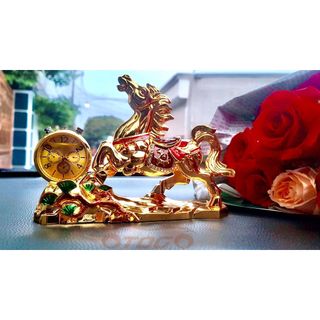 Tượng Ngựa Vàng - Tuấn Mã Vượt Dốc - Tượng Phong Thủy Trang Trí Taplo Ô Tô