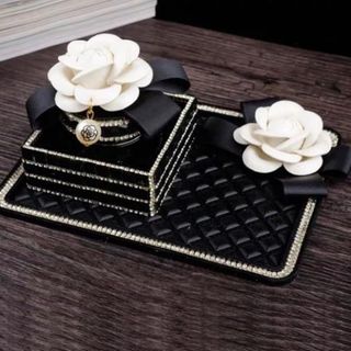 Nước Hoa Xe Hơi ️FREESHIP ️ Nước Hoa Xe Hơi Chính Hãng Cao Cấp Bộ Nước Hoa CHANEL+ thảm đính đá CN nhỏ Hoa CHANEL
