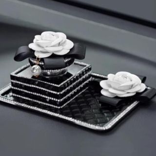 Nước Hoa Xe Hơi ️FREESHIP ️ Nước Hoa Xe Hơi Chính Hãng Cao Cấp Bộ Nước Hoa CHANEL+ thảm đính đá CN nhỏ Hoa CHANEL