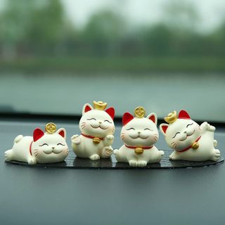 Decor Mèo thần tài trang trí taplo ô tô vô cùng đáng yêu,bàn làm việc sang trọng mang lại tài lộc may mắn đến với chủ xe