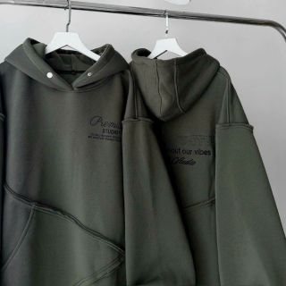 Áo hoodie Unisex logo thêu premium stardio vạt chéo hot trend. Form rộng dưới 85kg